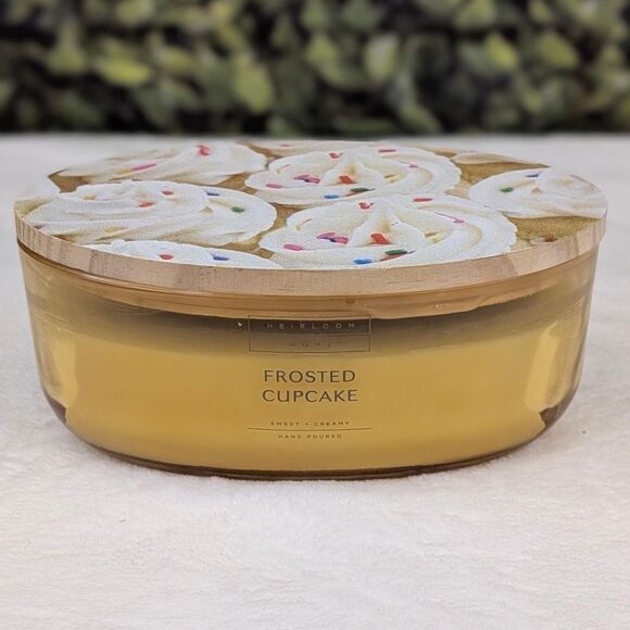 Heirloom Home Frosted Cupcake Scented 2-Wick Candle - 16.5 oz - Picture 3 of 7